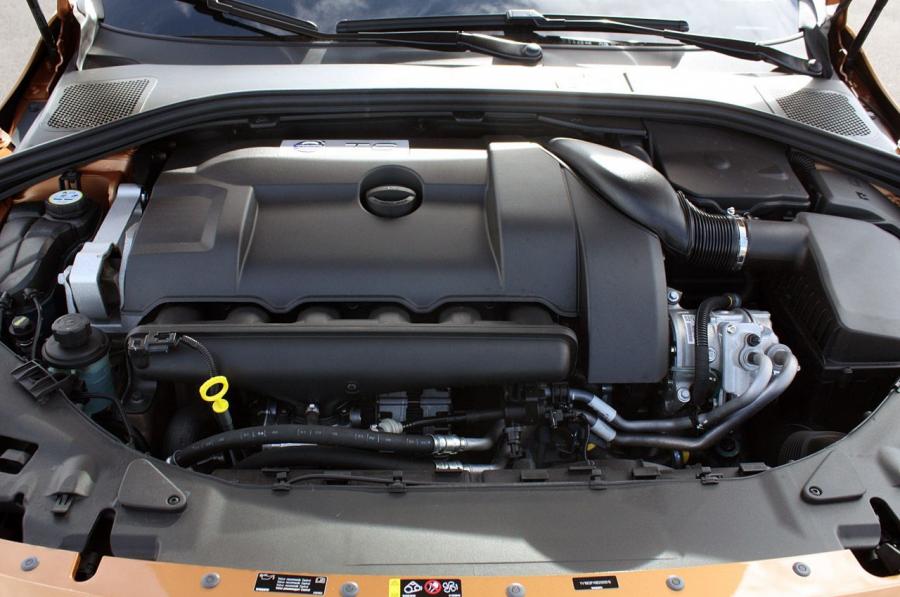 Volvo S60 2010 года  (фото 127 из 226)